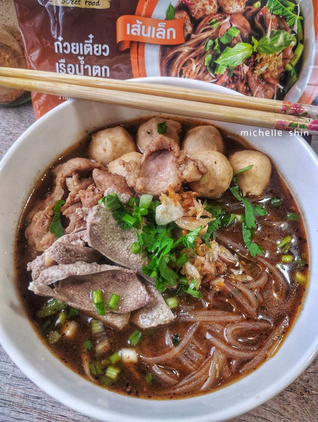 Boat Noodle- MAMA-ก๋วยเตี๋ยวเรื่อเส้นเล็ก