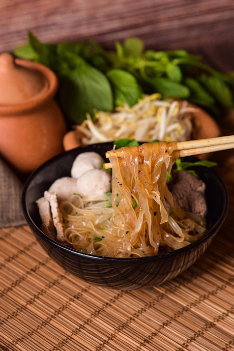 Lerros Instant boat noodle broth kit, kuay teow rua, Thai boat noodle broth with bean vermicelli